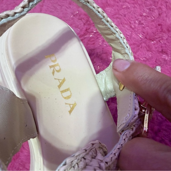 Platform sandals - Picture 2 of 6